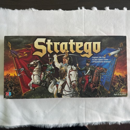 Milton bradley stratego - milton,